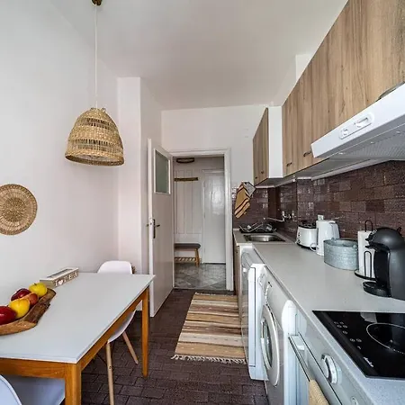 Bohohome Next To The Main Street Apartman *