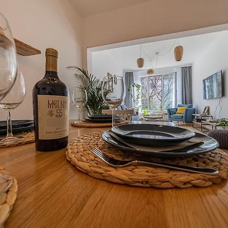 Bohohome Next To The Main Street *