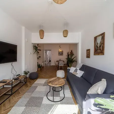 Appartement Bohohome Next To The Main Street