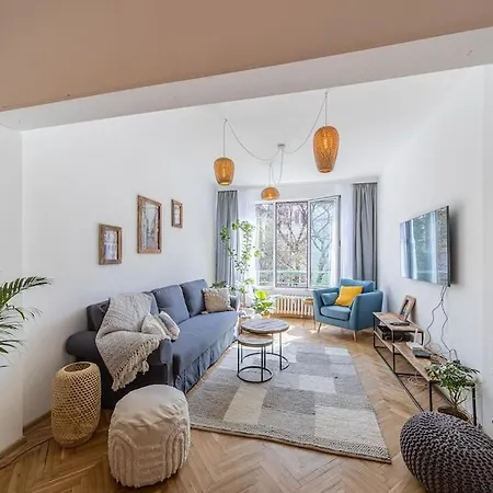 Bohohome Next To The Main Street Appartement *