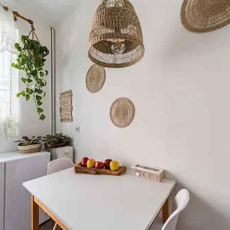 Bohohome Next To The Main Street *